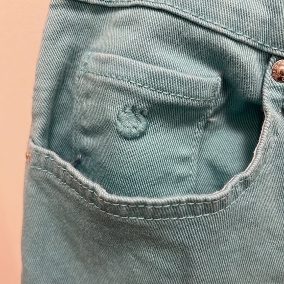 GLORIA VANDERBILT | Teal Coloured Straight Leg Jeans - Picture 2 of 4